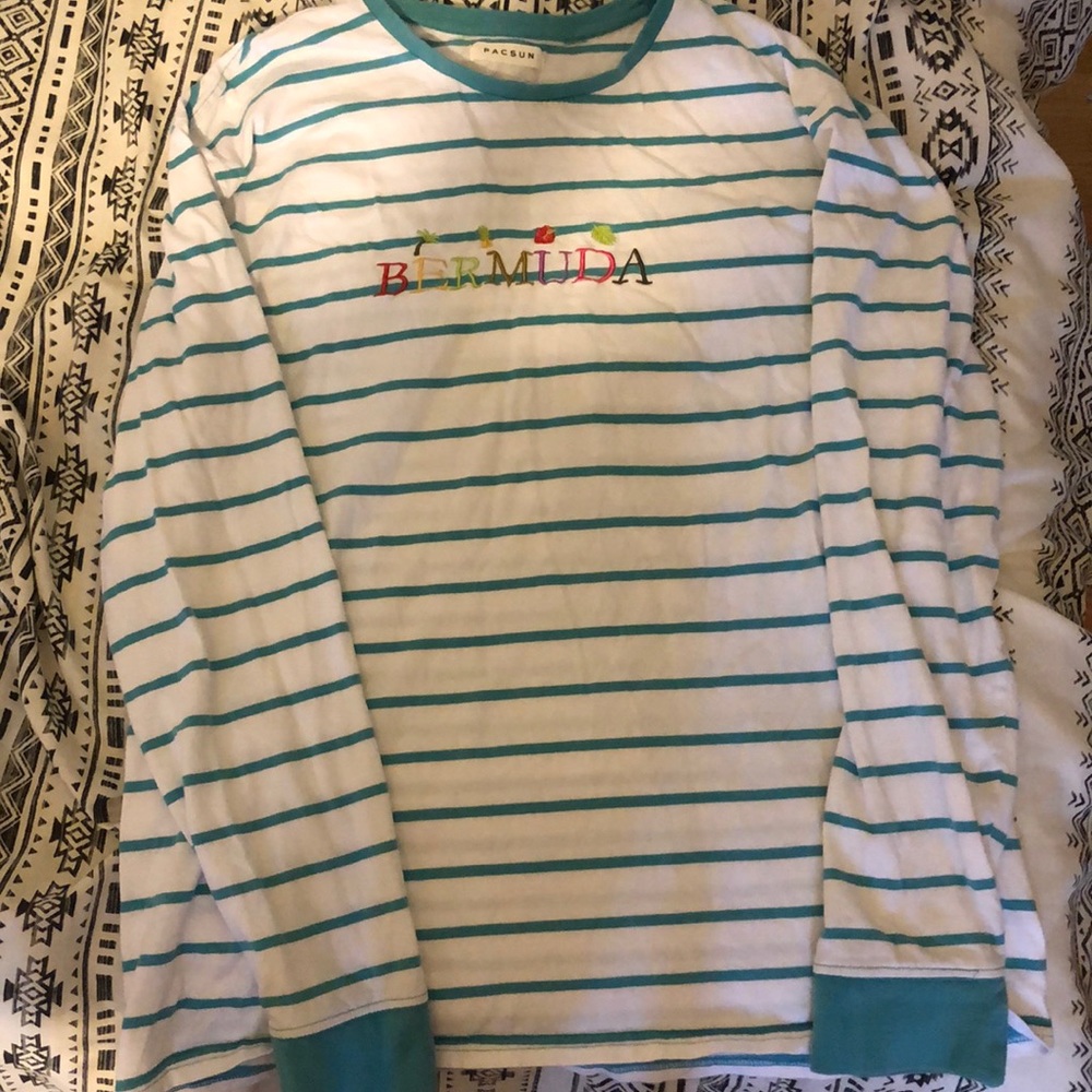 Long sleeve tee